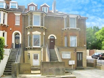 Maidstone Road, 4 bedroom Mid Terrace House for sale, £545,000