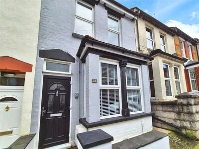 Cecil Road, 3 bedroom Mid Terrace House to rent, &pound;1,550 pcm