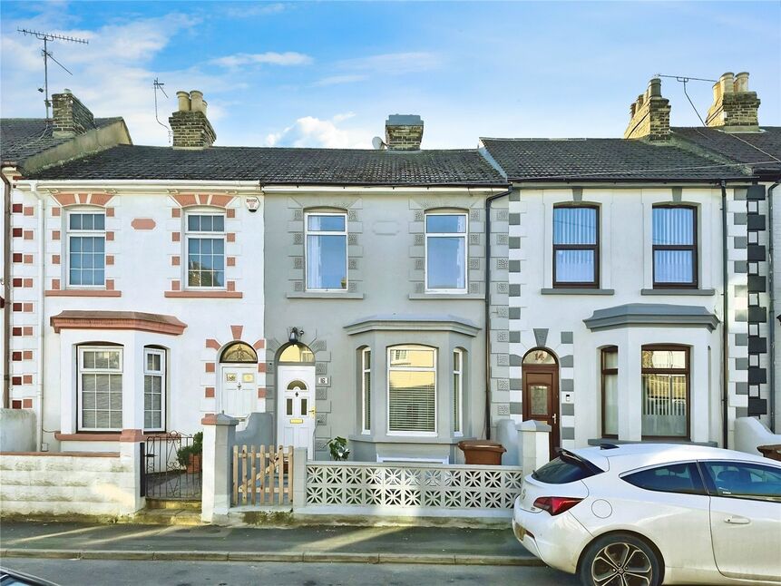 1 bedroom  Room to rent