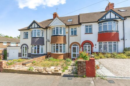 5 bedroom Mid Terrace House for sale