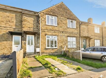 3 bedroom Mid Terrace House for sale
