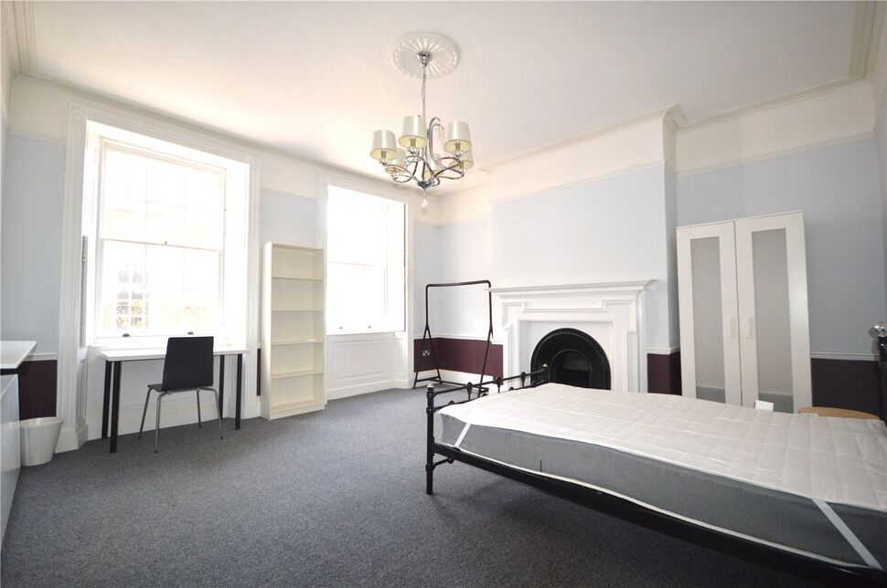 Main image of Flat to rent, High Street, Rochester, Kent, ME1