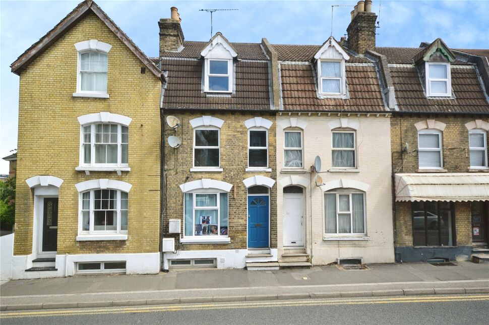 Main image of 2 bedroom Flat for sale, High Street, Rochester, Kent, ME1