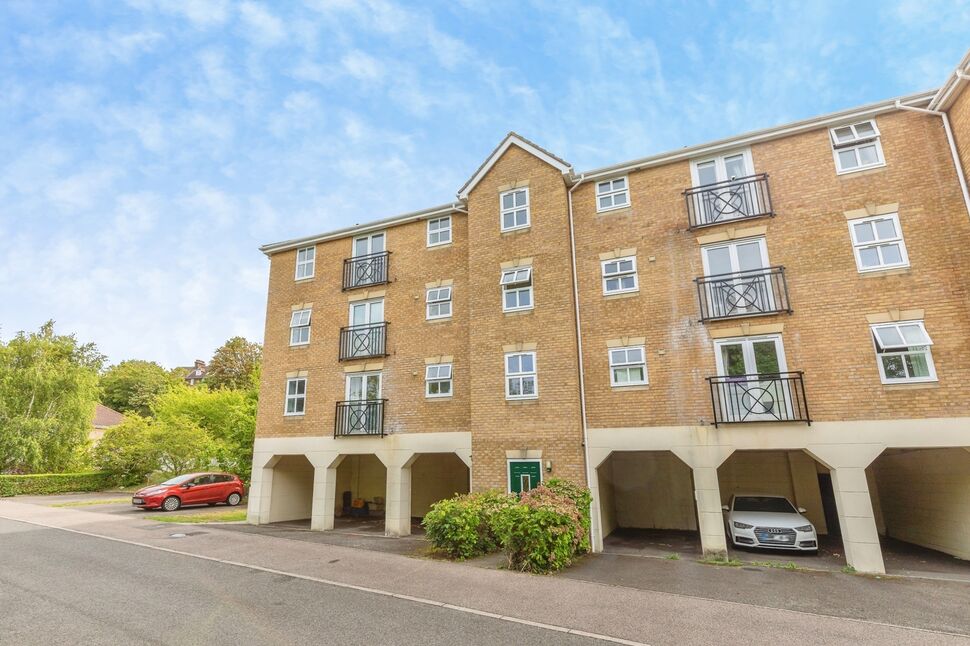 Main image of 2 bedroom Flat for sale, Harriet Drive, Rochester, Kent, ME1