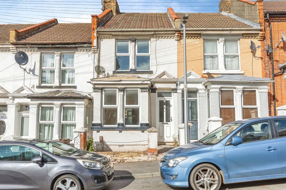 Main image of 3 bedroom Mid Terrace House for sale, Foord Street, Rochester, Kent, ME1