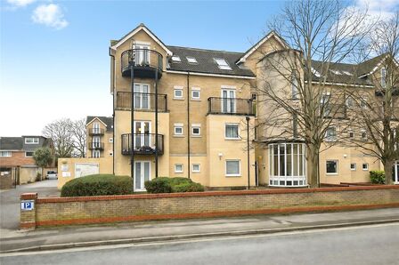 Hulse Road, 2 bedroom Flat for sale, &pound;220,000