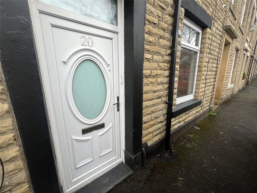 2 bedroom Mid Terrace House for sale, Milnrow Road, Shaw, OL2 £150,000