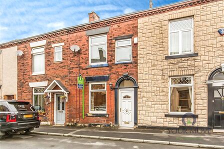 2 bedroom Mid Terrace House for sale