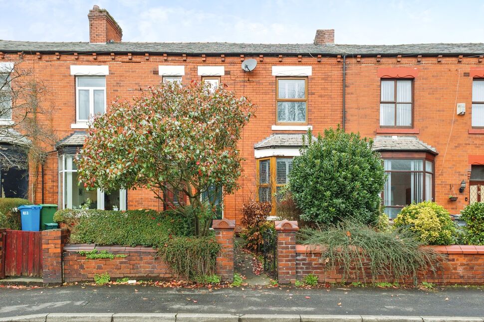 3 bedroom Mid Terrace House for sale, Eaves Lane, Chadderton, OL9 £
