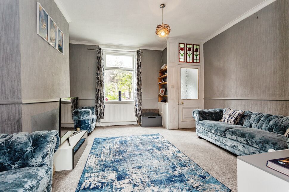 3 bedroom Mid Terrace House for sale, Milnrow Road, Shaw, OL2 £142,000