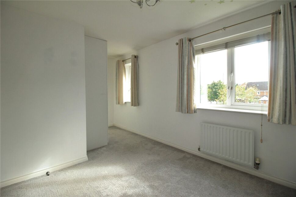 3 bedroom End Terrace House for sale, Braithwaite Road, Middleton, M24