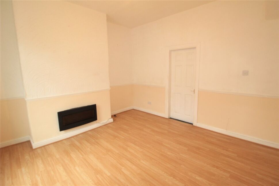 2 bedroom Mid Terrace House for sale, Hollinhall Street, Oldham, OL4