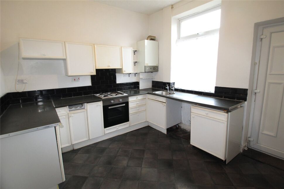 2 bedroom Mid Terrace House for sale, Hollinhall Street, Oldham, OL4