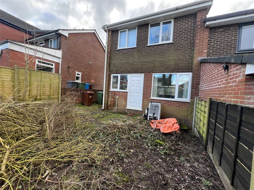 3 bedroom Semi Detached House for sale, Haddon Way, Shaw, OL2 £190,000