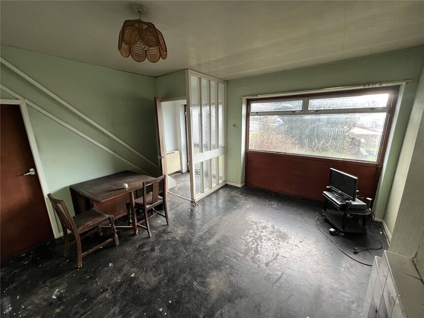 3 bedroom Semi Detached House for sale, Haddon Way, Shaw, OL2 £190,000