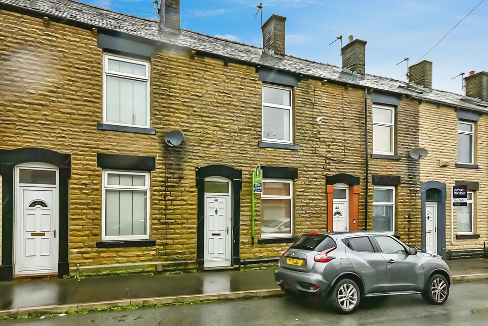 2 bedroom Mid Terrace House for sale, Queen Street, Shaw, OL2 £120,000