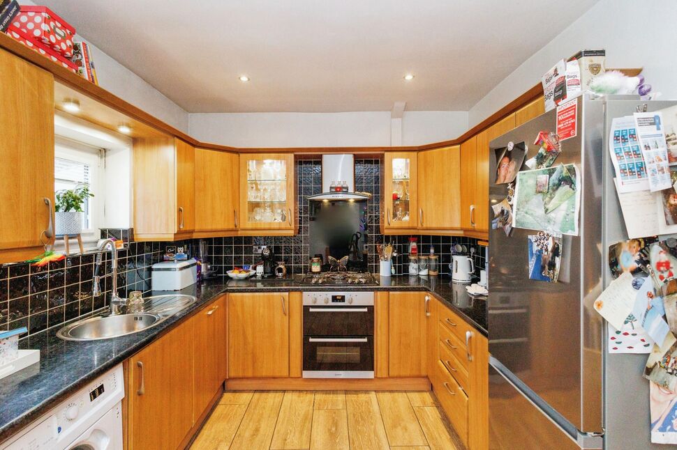 3 bedroom Semi Detached House for sale, Kipling Road, Oldham, OL1 £