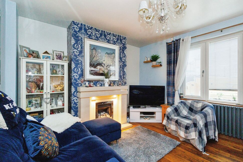 3 bedroom Semi Detached House for sale, Kipling Road, Oldham, OL1 £