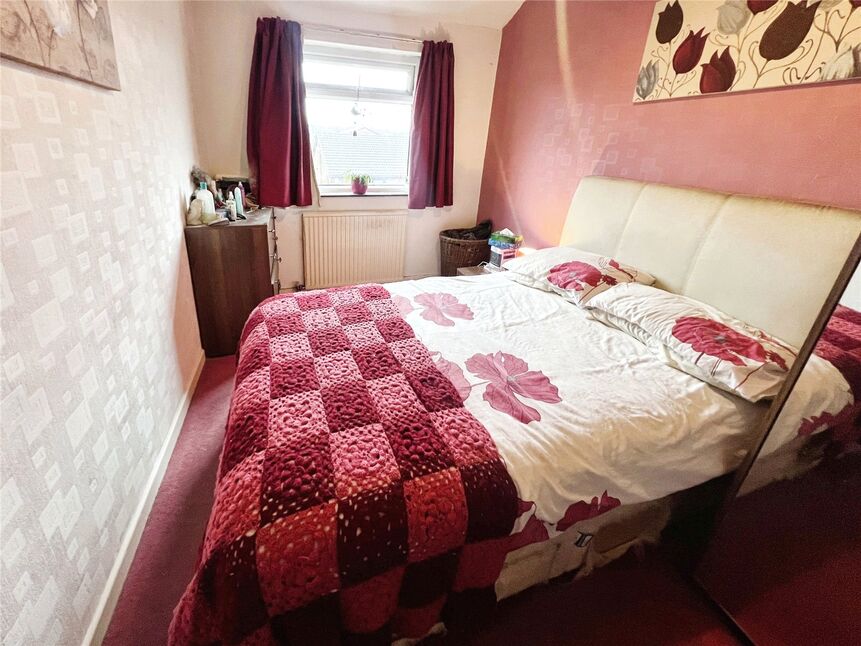 2 bedroom Mid Terrace House for sale, Milnrow Road, Shaw, OL2 £140,000