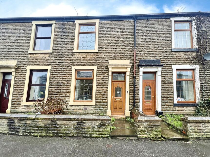 2 bedroom Mid Terrace House for sale, Milnrow Road, Shaw, OL2 £140,000
