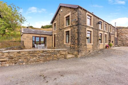 Grains Road, 3 bedroom Semi Detached House for sale, £620,000