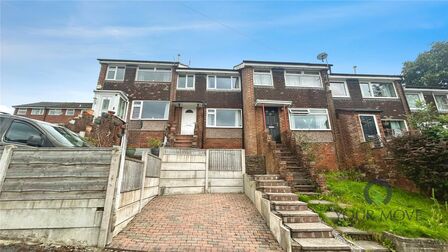 3 bedroom Mid Terrace House for sale