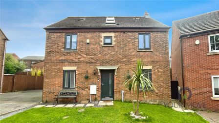 Emerald Drive, 5 bedroom Detached House for sale, £425,000