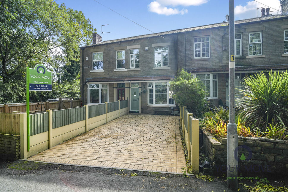 3 bedroom Mid Terrace House for sale