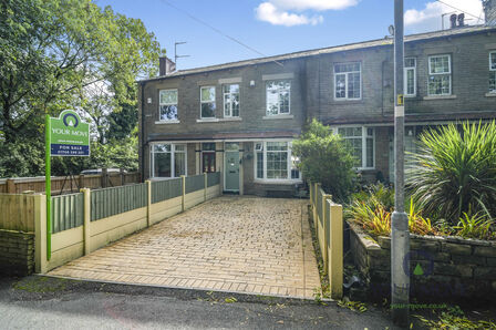 3 bedroom Mid Terrace House for sale