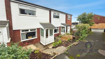 2 bedroom Mid Terrace House for sale