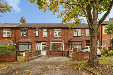 3 bedroom Mid Terrace House for sale