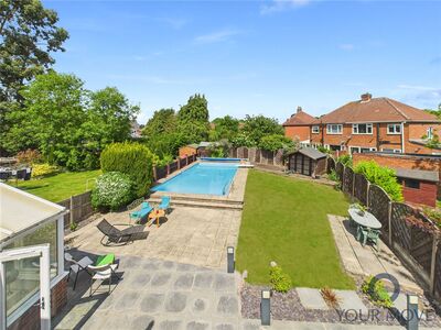 Tudor Close, 4 bedroom Semi Detached House for sale, £435,000