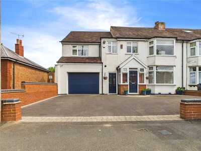 5 bedroom Semi Detached House for sale