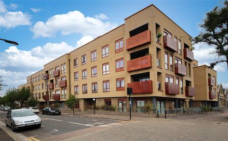 1 bedroom  Flat for sale