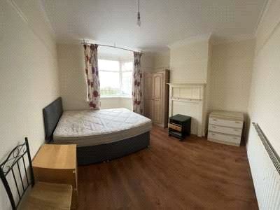 1 bedroom End Terrace Room to rent