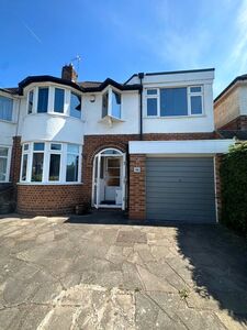 1 bedroom Semi Detached Room to rent