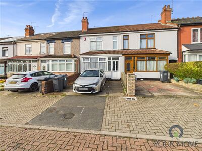 Aubrey Road, 3 bedroom Mid Terrace House for sale, £300,000