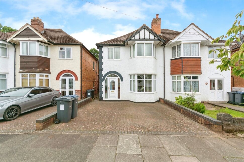 Main image of 3 bedroom Semi Detached House for sale, Hilton Avenue, Birmingham, West Midlands, B28