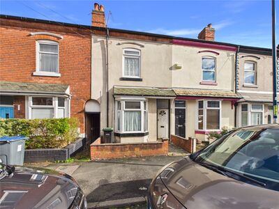 3 bedroom Mid Terrace House for sale