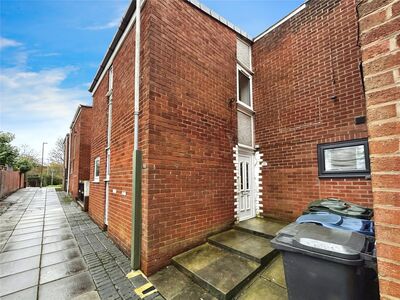 Alderley, 3 bedroom  House to rent, £725 pcm