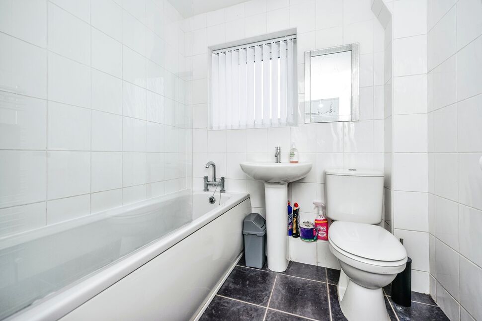 3 bedroom Detached House for sale, Elmridge, Skelmersdale, WN8 £95,000