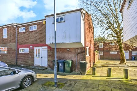 3 bedroom End Terrace House for sale