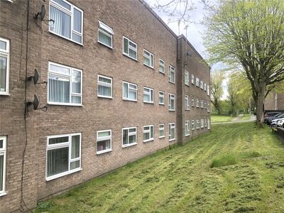 Colinton, 2 bedroom  Flat for sale, £65,000