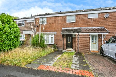 4 bedroom Mid Terrace House for sale