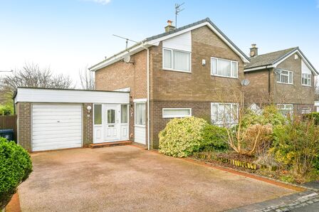 Eastleigh, 4 bedroom Detached House for sale, £190,000