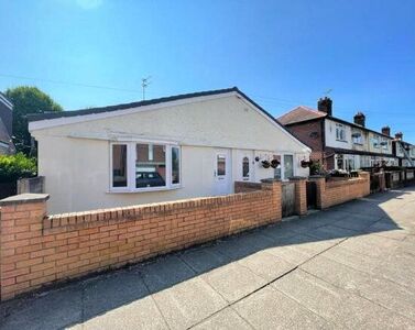 2 bedroom Semi Detached Bungalow for sale