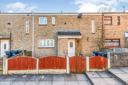 3 bedroom Mid Terrace House for sale