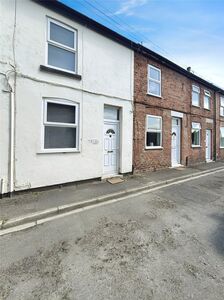 Taylor Street, 2 bedroom Mid Terrace House to rent, £695 pcm