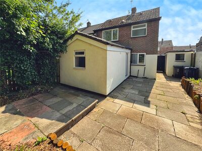 2 bedroom End Terrace House for sale