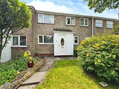 4 bedroom Mid Terrace House for sale